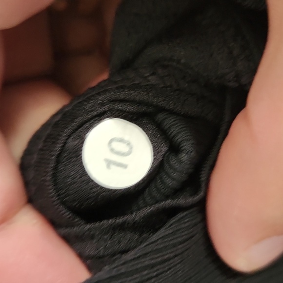 Lululemon Run Switchback 1/2 Zip - Picture 3 of 4